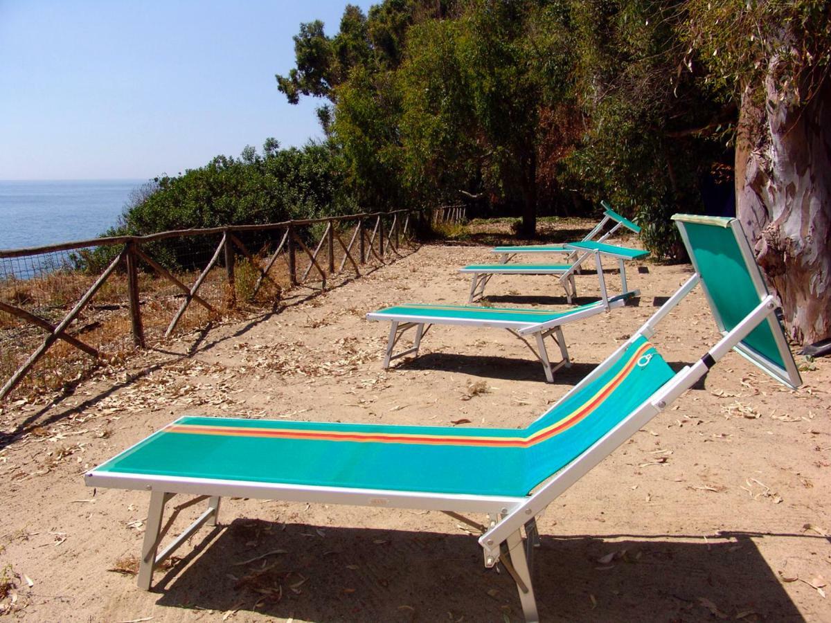 Riviera Degli Eucalipti - Cottage In Riva Al Mare Acireale Bagian luar foto