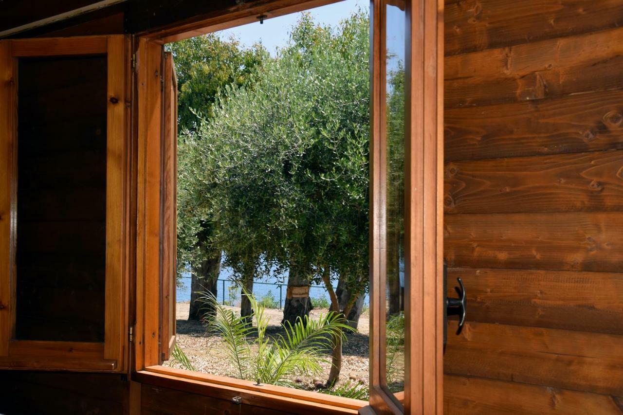 Riviera Degli Eucalipti - Cottage In Riva Al Mare Acireale Bagian luar foto