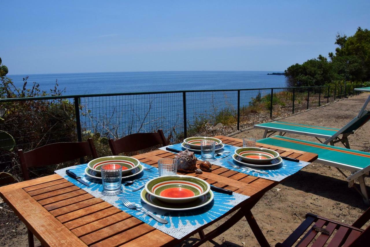 Riviera Degli Eucalipti - Cottage In Riva Al Mare Acireale Bagian luar foto